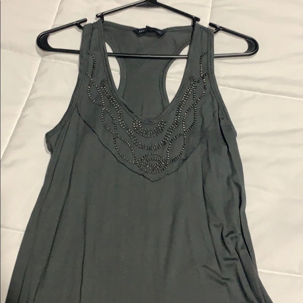 Grey tank